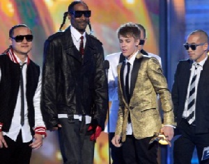 Far East Movement,Justin Bieber